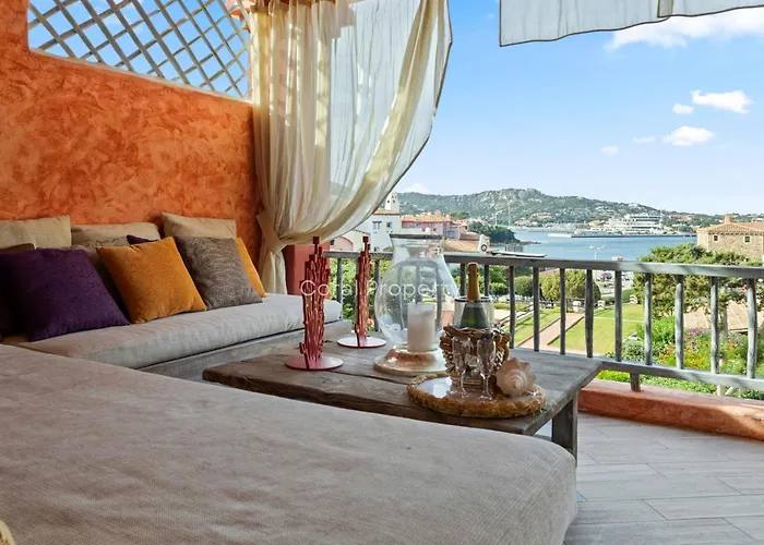 Yacht Terrace - Exclusive Waterfront View Porto Cervo
