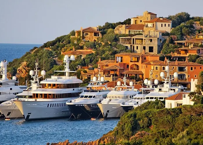Yacht Terrace - Exclusive Waterfront View *