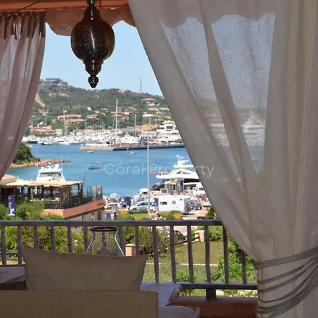 Yacht Terrace - Exclusive Waterfront View Center - By Coral Appartement Porto Cervo