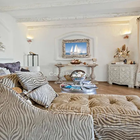 Yacht Terrace - Exclusive Waterfront View Center - By Coral Porto Cervo