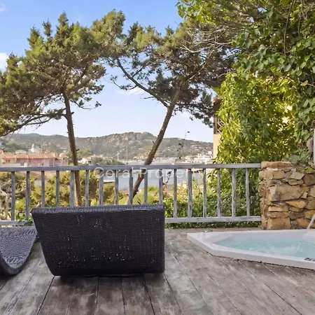 Yacht Terrace - Exclusive Waterfront View Center - By Coral Appartement Porto Cervo
