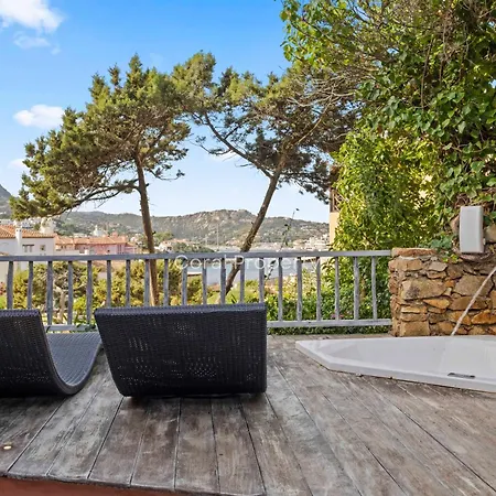 Апартаменты Yacht Terrace - Exclusive Waterfront View Center - By Coral